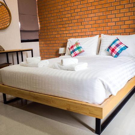 Hotel Luck Esan Loft Ubon Ratchathani Zewnętrze zdjęcie