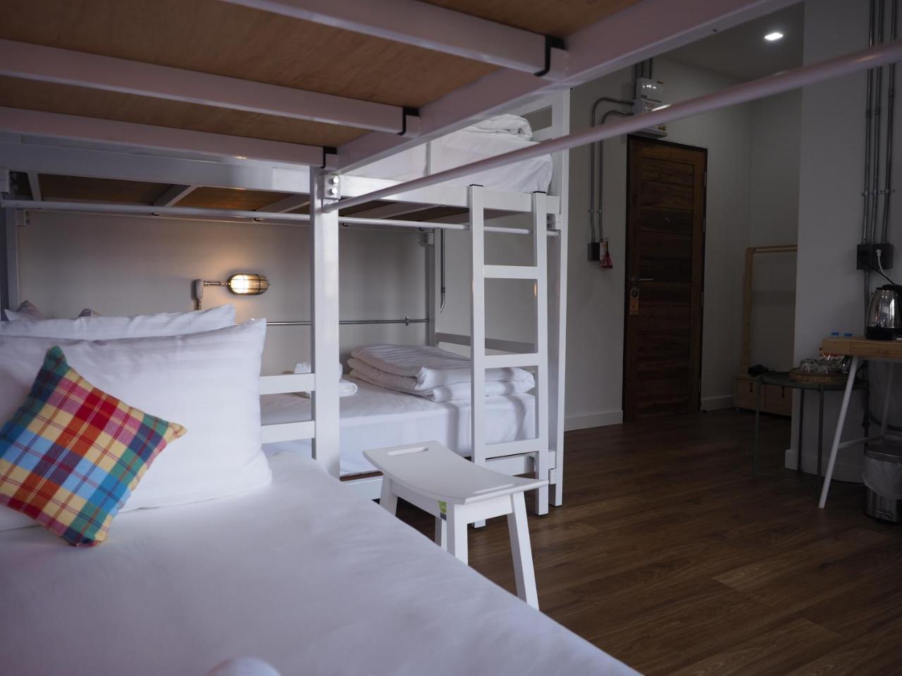 Hotel Luck Esan Loft Ubon Ratchathani Zewnętrze zdjęcie